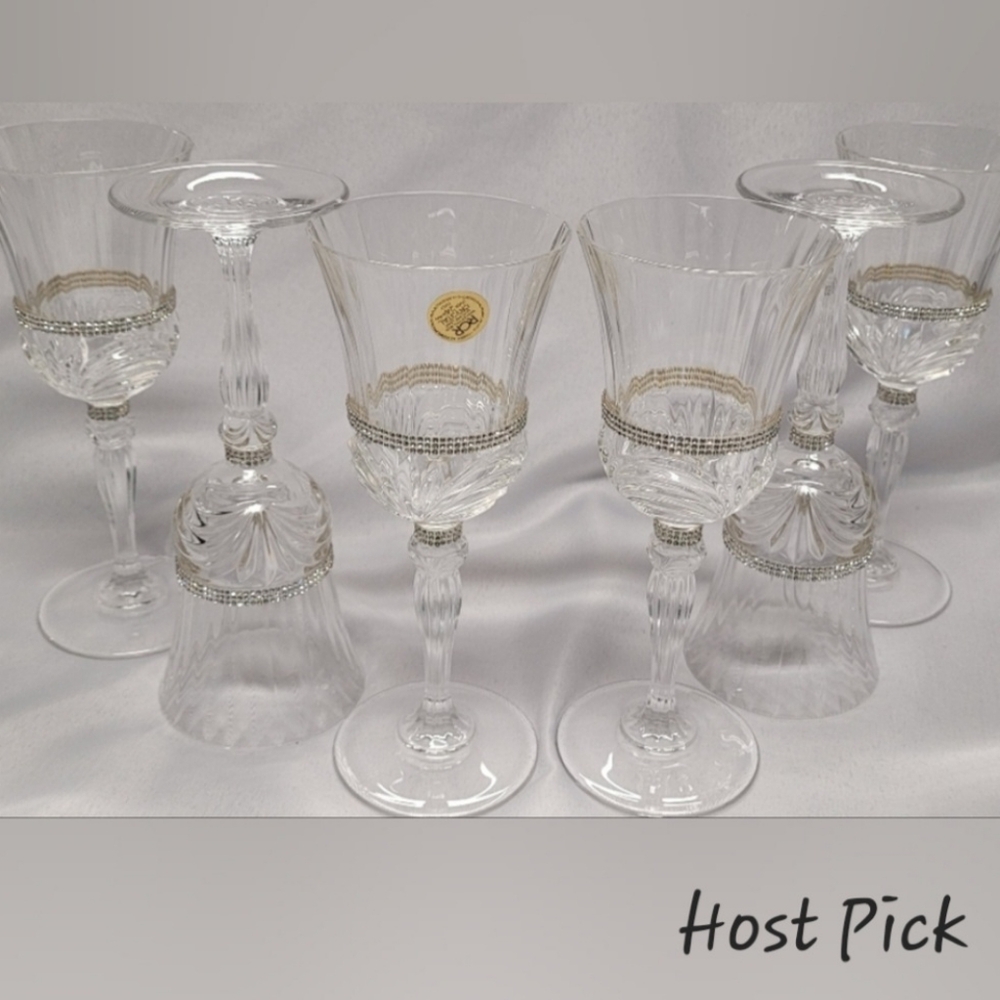 Elegant Crystal Wine Glass Set